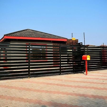 Mathlyn Guesthouse Gaborone Luaran gambar